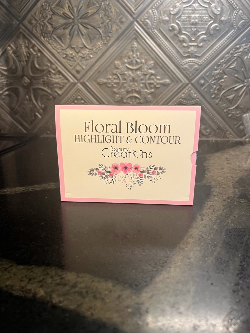 Beauty Creations Floral Bloom Highlight & Contour Palette